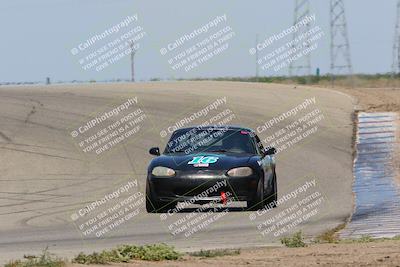 media/Apr-30-2022-CalClub SCCA (Sat) [[98b58ad398]]/Group 2/Race (Grapevine)/